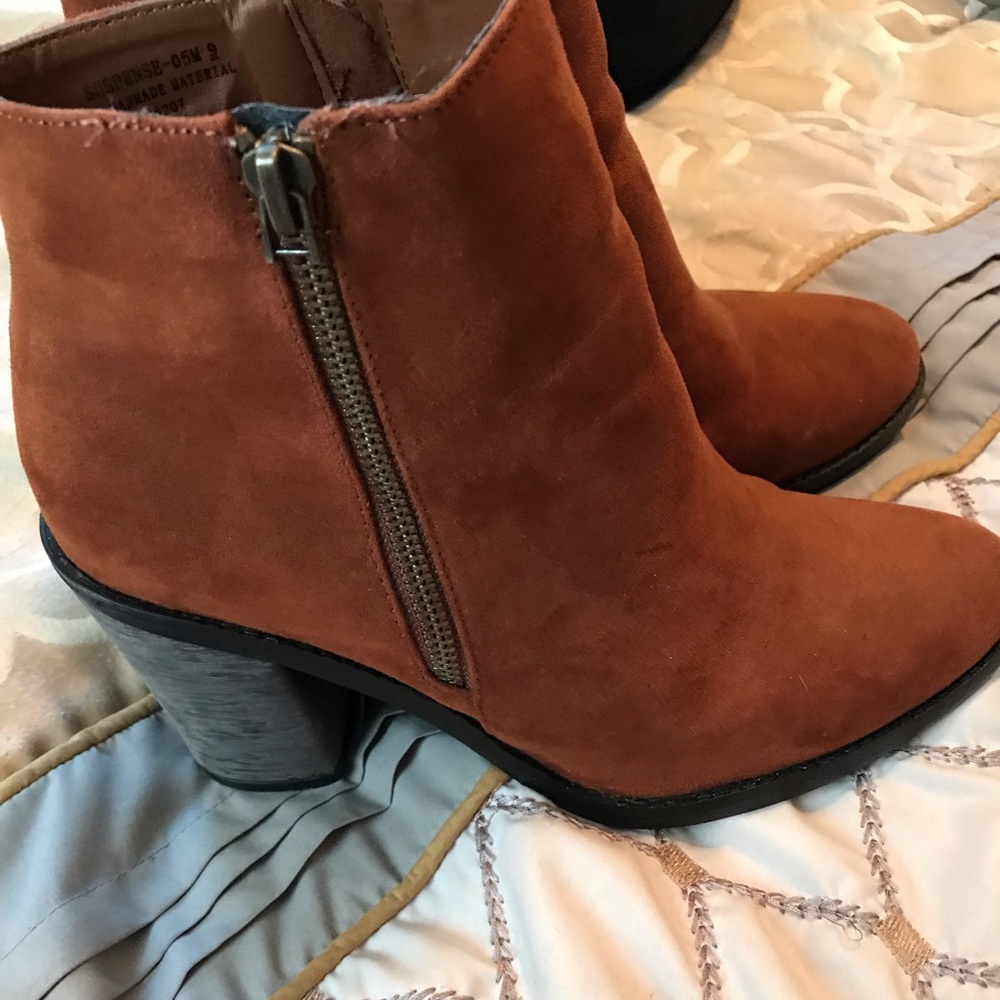 Burnt brown ankle bootie
